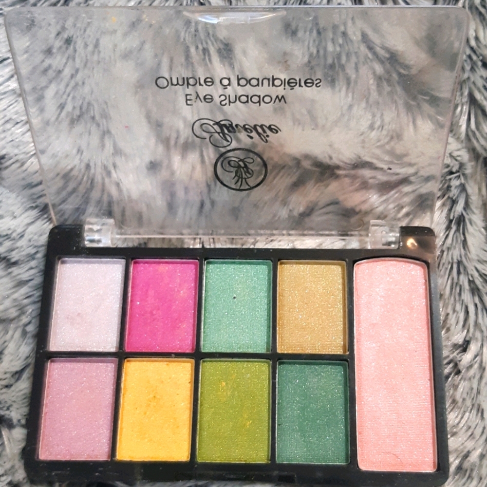 Unused colorful eyeshadow pallete